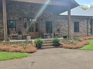 225 Coats Rd, Mount Olive, MS 39119