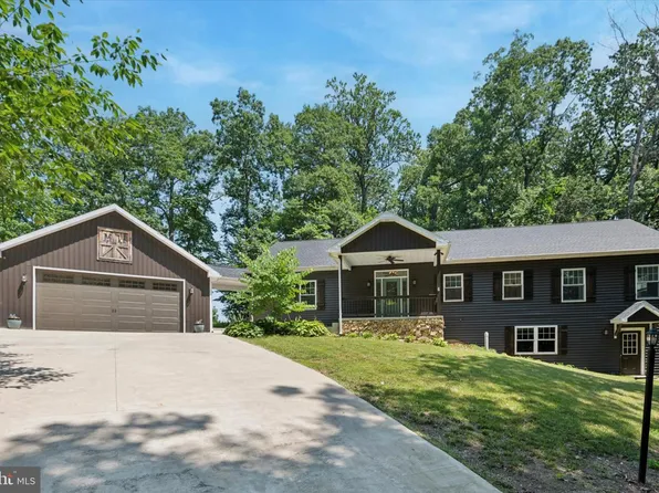 951 N Bailey Rd, Thorndale, PA 19372