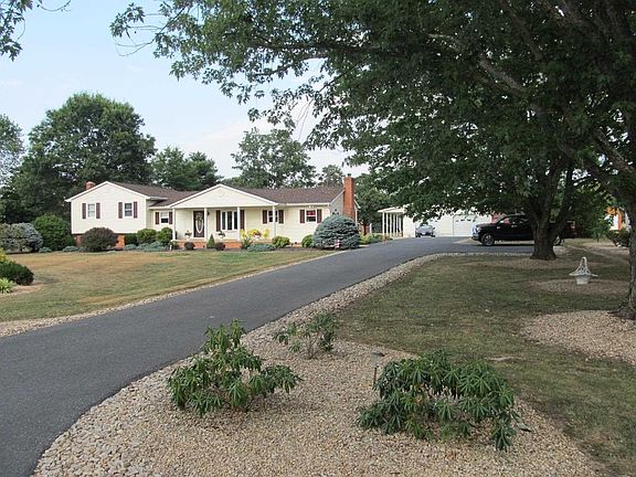 4th image of 183 Rankin Ln