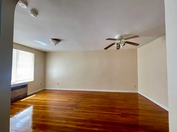 14848 88th Ave APT 1B, Jamaica, NY 11435