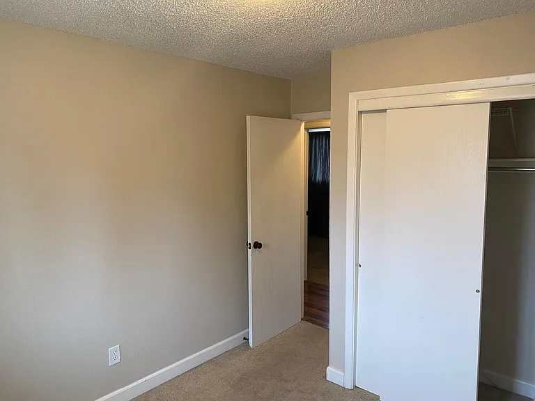 4300 Rio Verde St — Photo 6