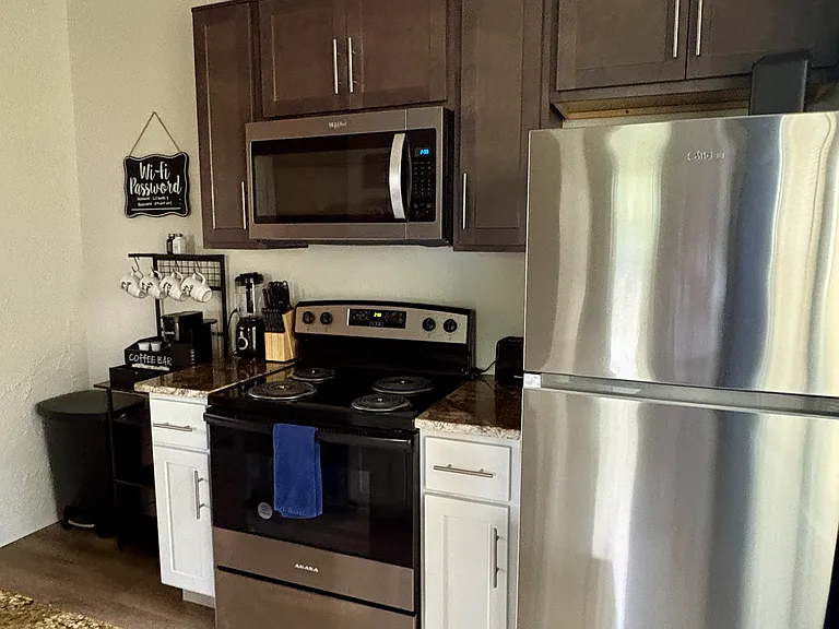 Bethune Lofts — Photo 25