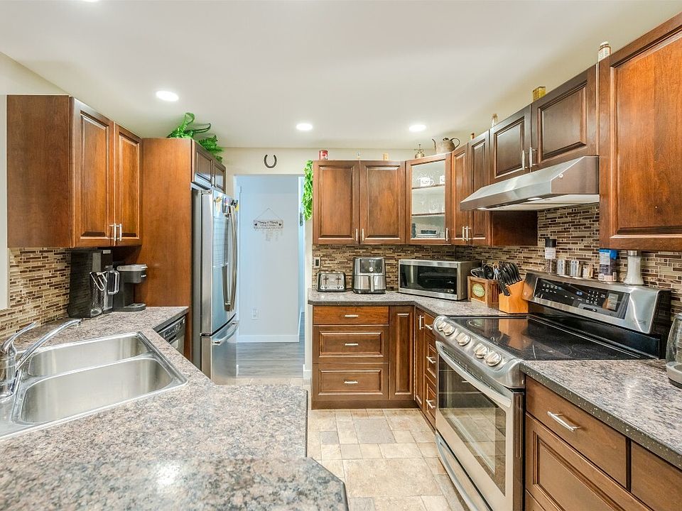 1st image of 337 McKinney Rd #216