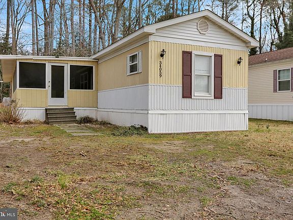 4th image of 34059 Clematis St