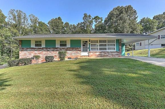 1st image of 702 Wedgewood Cir