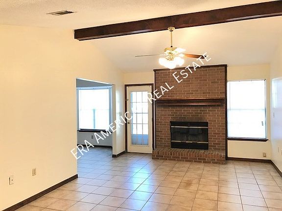 2nd image of 206 Southview Dr