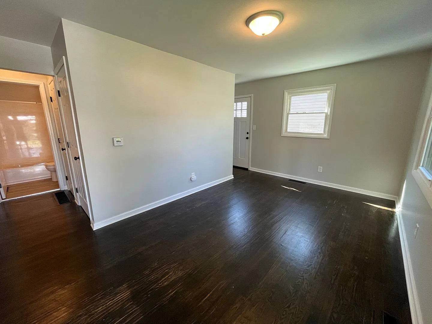 **Remodeled 3-Bedroom House In North Columbus — Photo 2