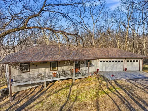 25328 Ivory Rd, Glenwood, IA 51534