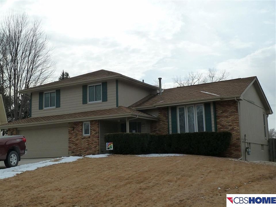 1st image of 1716 S 167th Avenue Cir