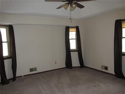 5th image of 8824 E 81st St