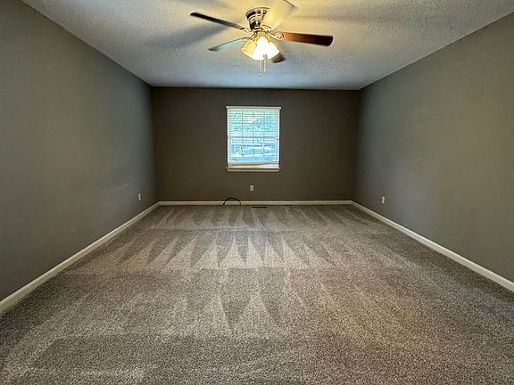 5th image of 735 Ashley Forest Dr