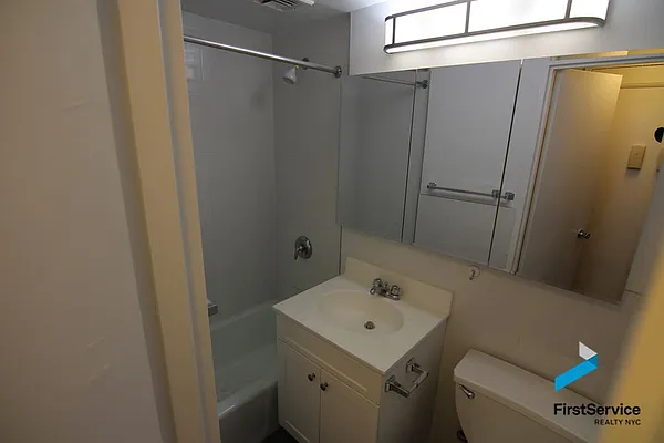 Rented by FirstService Realty (legacy) | media 20