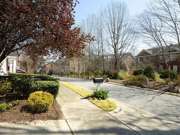 335 Bridgegate Dr — Photo 33