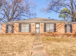 2460 Woodvale Dr, Memphis, TN 38127