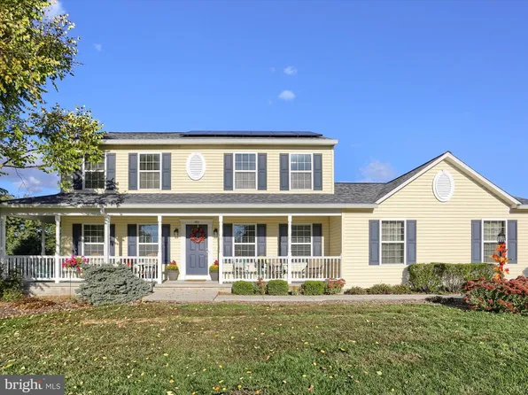 182 Rose Hill Dr, New Cumberland, PA 17070
