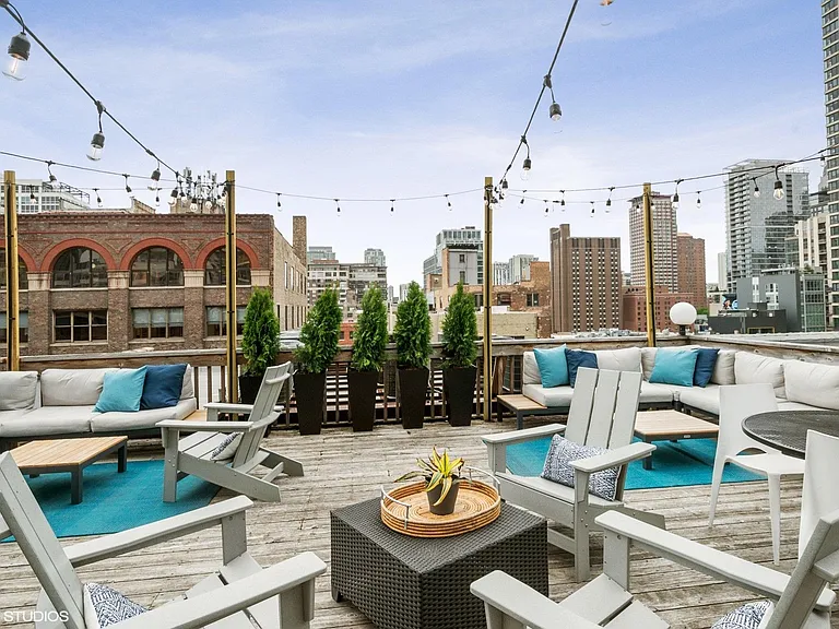 225 W Huron St #207 — Photo 16
