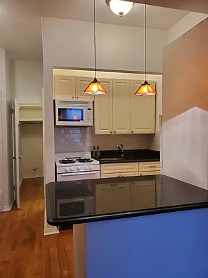 Rented by CitySites Real Estate Group | media 16