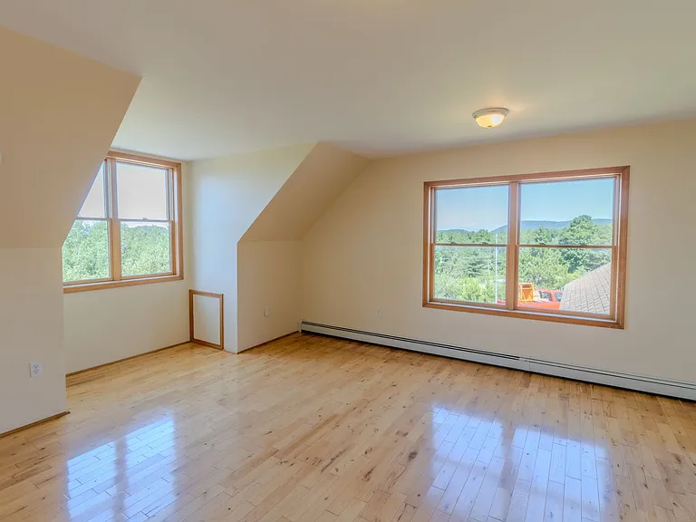 11225 S Leelanau Hwy — Photo 18