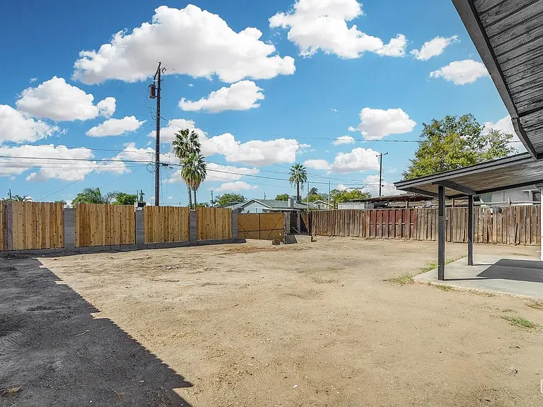 2904 Cornell St — Photo 22