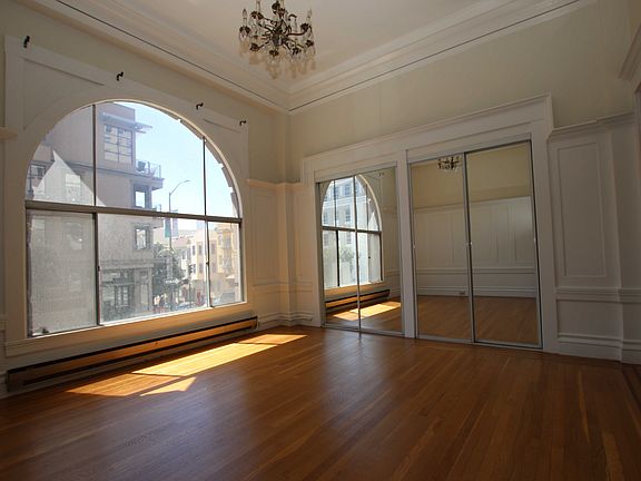 4th image of 1096 Pine St APT 101