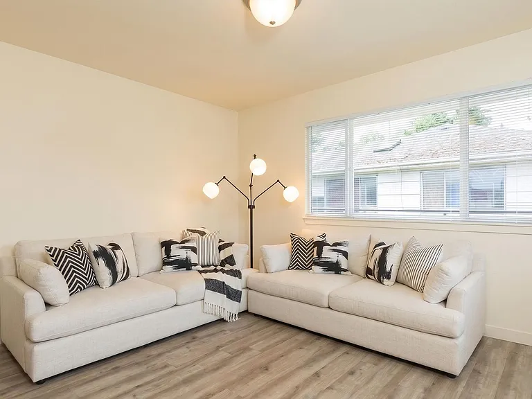 Back Nine Apartments - Located on the west slope of Queen Anne — Photo 22