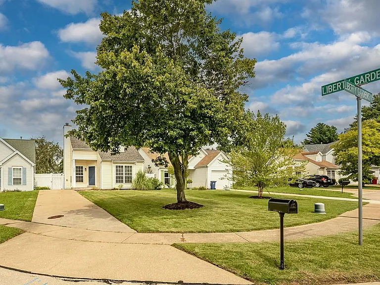 2666 Liberty Gardens Dr — Photo 15