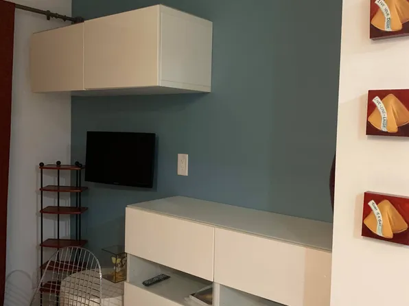 21811 Gresham St #1, Canoga Park, CA 91304