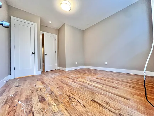 Rented by ERNY LLC | media 6