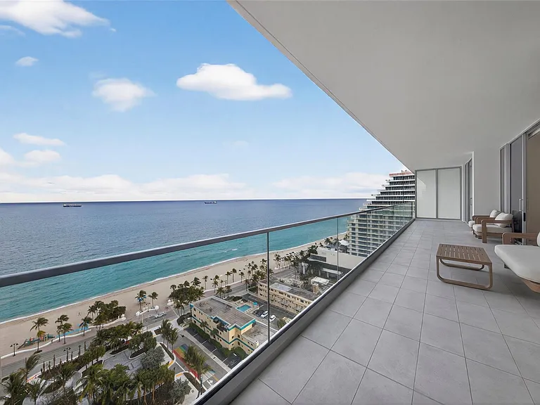 153 N Seabreeze Blvd #1901 — Photo 3