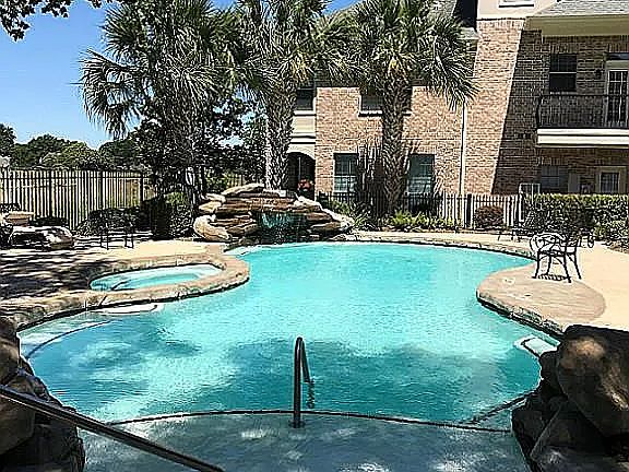 2nd image of 7907 Bachwood Dr
