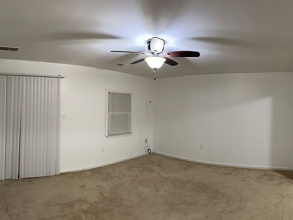 5th image of 1226 Thomas Jefferson Pl