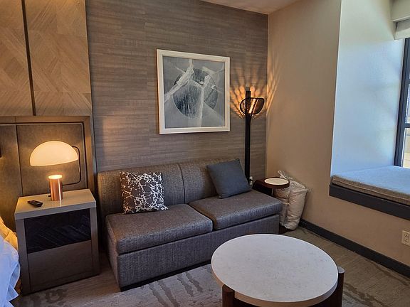 4th image of 50 Hillside Dr #617