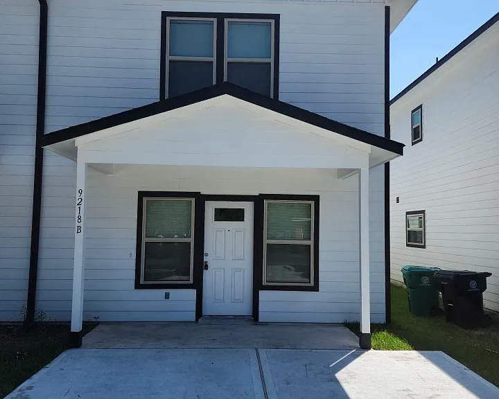 9218 Nyssa Ave #B — Photo 1