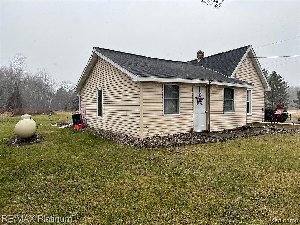 2240 E Verne Rd, Burt, MI 48417 Zillow