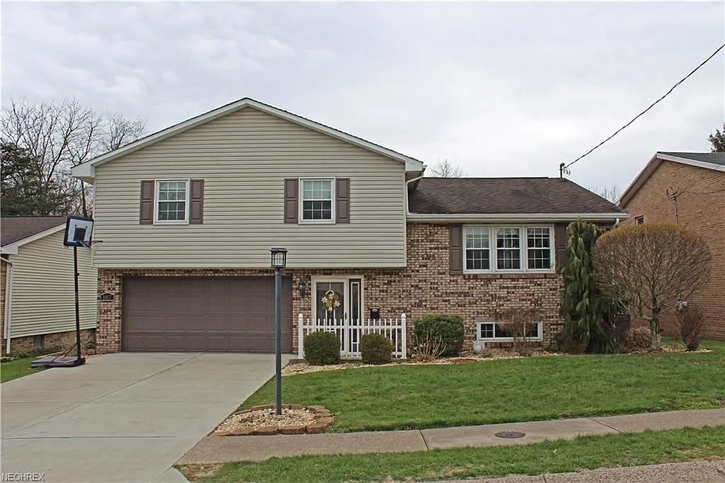 1017 Barone Dr photo 1