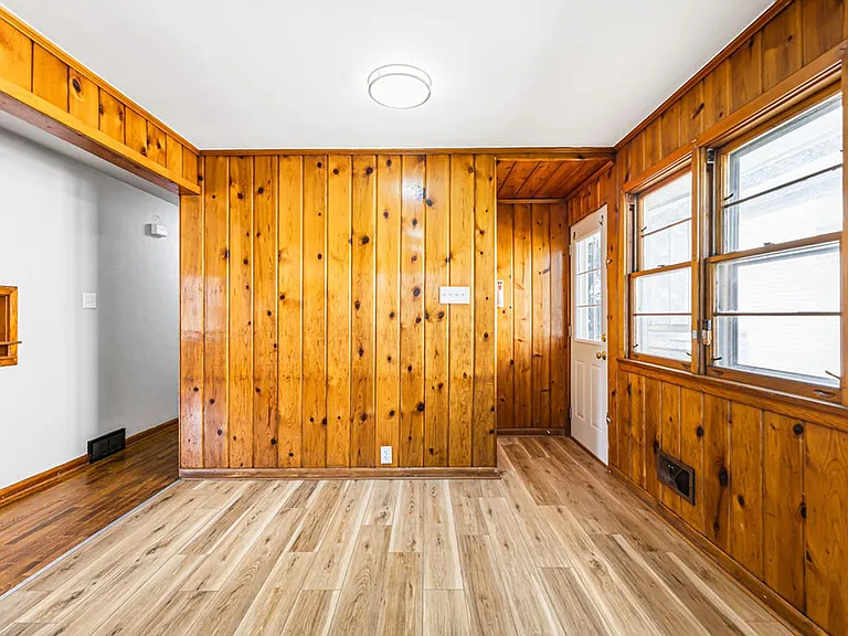 2510 Sylvanie St — Photo 9