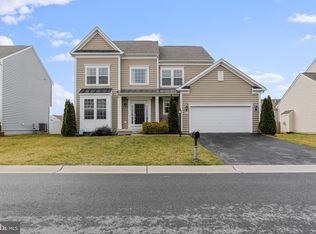 294 Ticonderoga Dr, Kearneysville, WV 25430