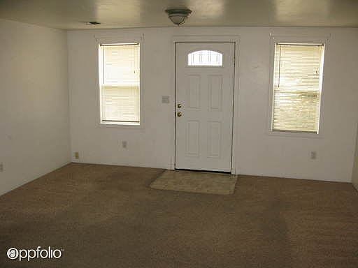 3rd image of 949 Dakota Ave