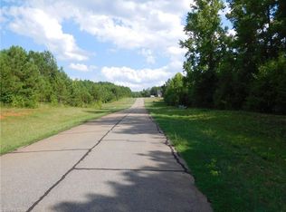 343 Parks Meadows Dr, Lexington, NC 27292