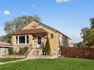 4154 W 107th St, Oak Lawn, IL