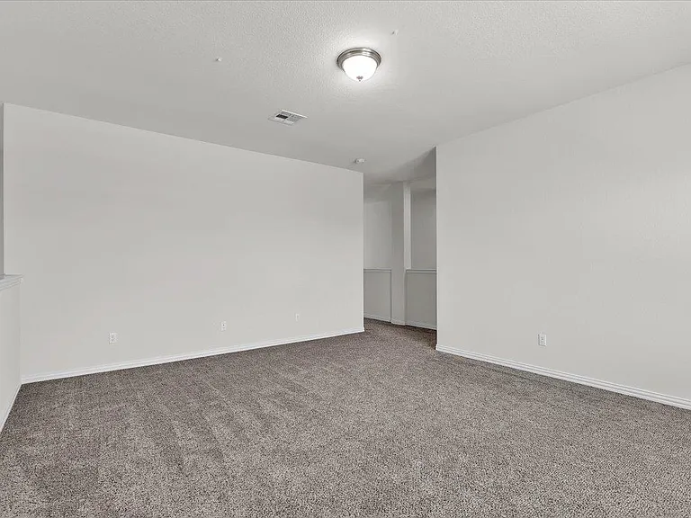 3425 De Soto Loop — Photo 33