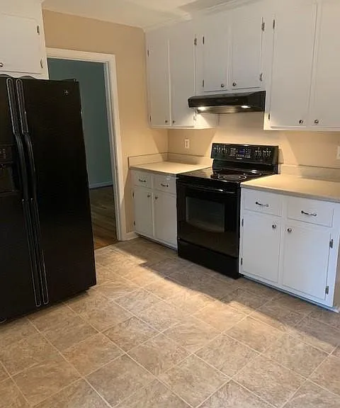 341 Brighton Dr — Photo 4