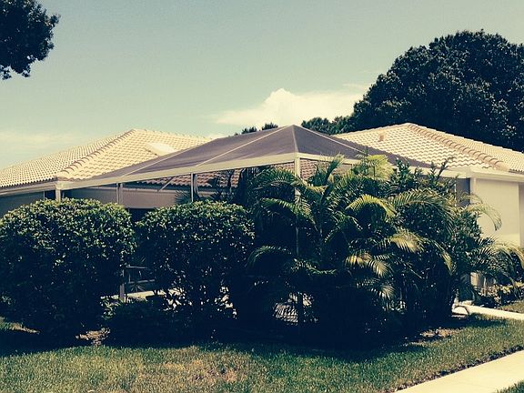 4th image of 11201 Myrtle Oak Ct