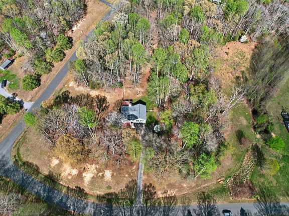 5th image of 4800 Blueberry Dr