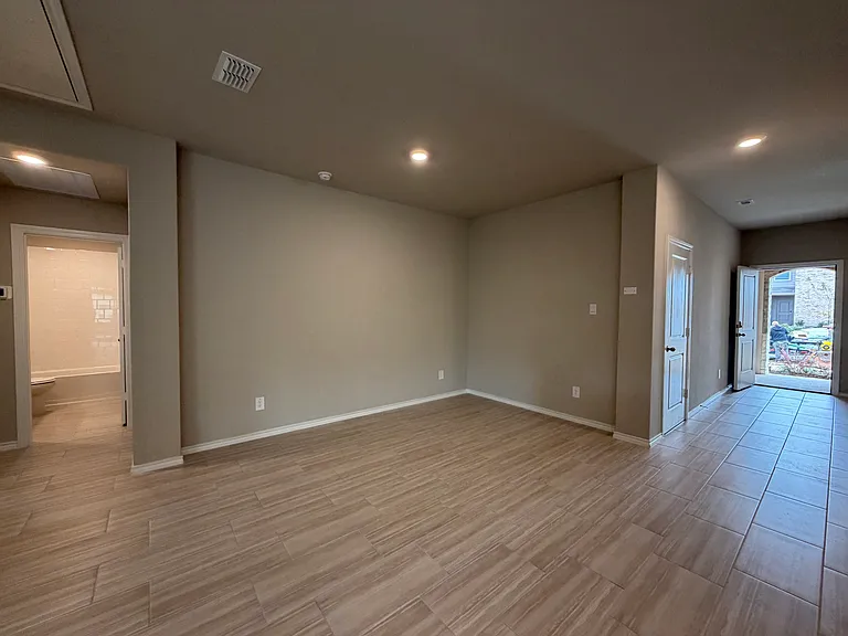 8433 Coffee Springs Dr — Photo 13