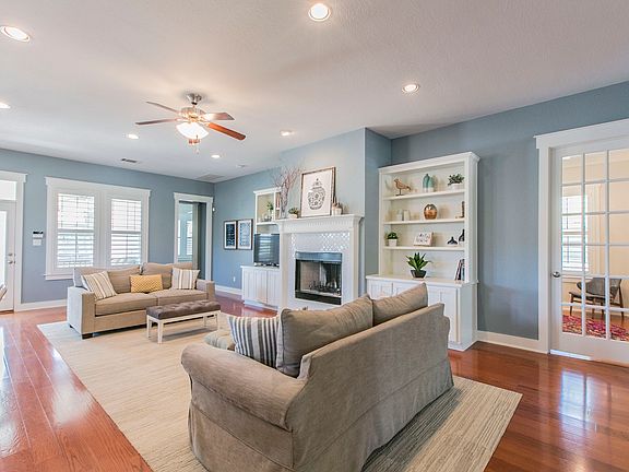 3rd image of 2711 Grand Oaks Loop