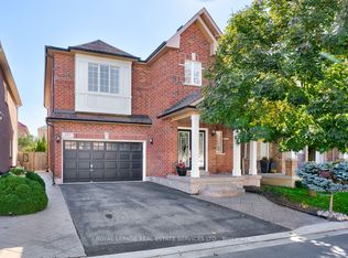 466 Thistle Glen Ln, Oakville, ON L6H 7A5