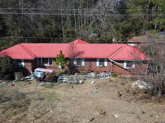 3rd image of 200 Allen St