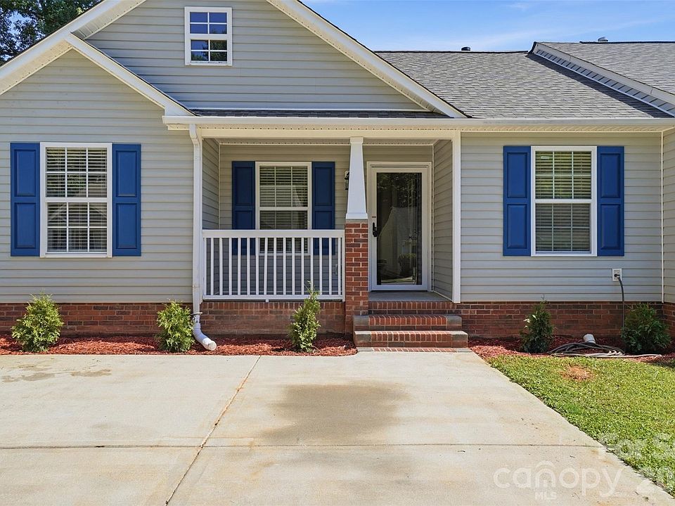 1st image of 1378 Pampas Cir
