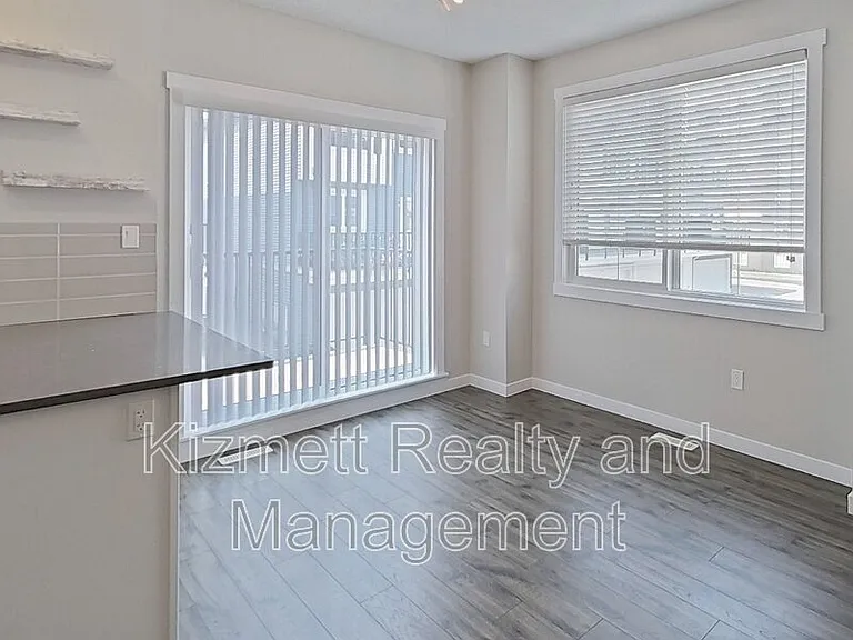 735 Allard Blvd SW #22 — Photo 15